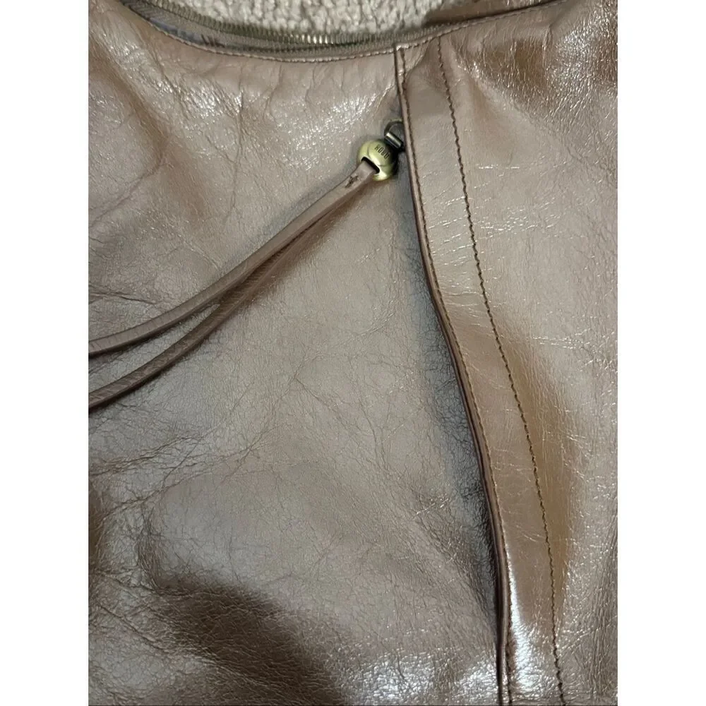 Hobo Marley Cameo Leather Adjustable Shoulder Strap Boho Bag